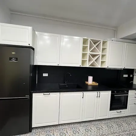 Stylish Newly Renovated Feels Like Second Apartment *