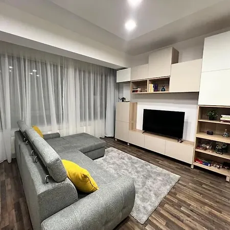 Stylish Newly Renovated Feels Like Second *