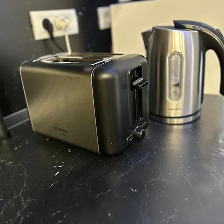 Stylish Newly Renovated Feels Like Second Apartamento Bucareste